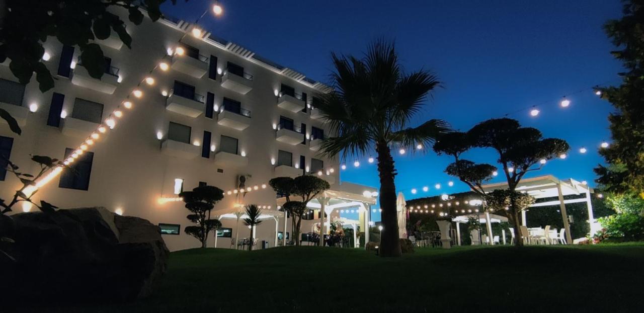 Hotel Delta Durrës Exterior foto